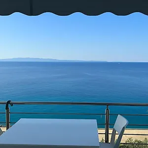 Apartament Blue Sea, Qeparo